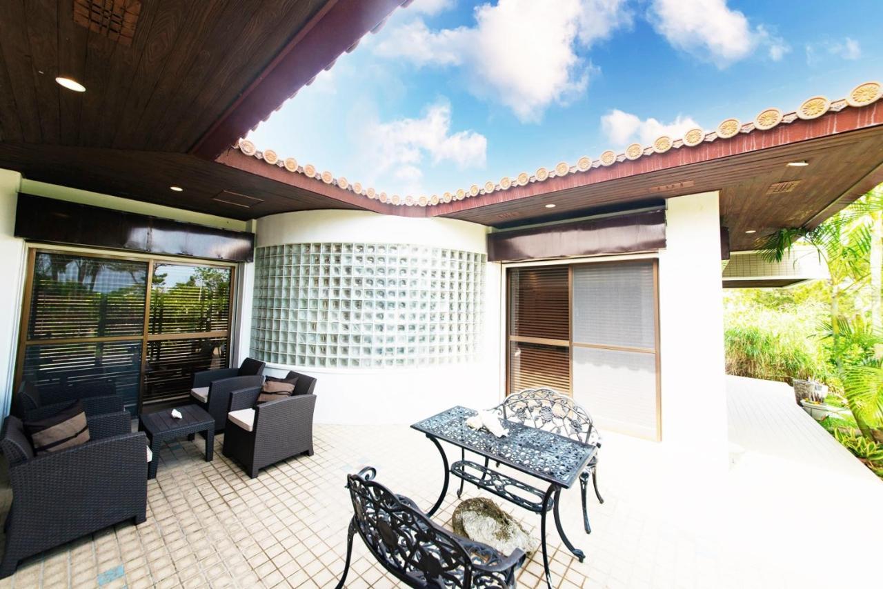 Palm Villa Ishigakijima Yugafu Ishigaki  Exterior photo
